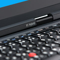 「ThinkPad X1 Hybrid」斜め