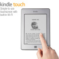 6インチグレースケールの「Kindle Touch」