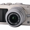 「OLYMPUS PEN Lite E-PL5 レンズキット」シルバー