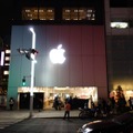 いよいよ明日、iPhone 5発売！Apple Store銀座店前に300人超の行列 画像