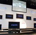 　シャープは20日、ハイビジョン液晶テレビ「AQUOS」のフラッグシップでフルHDモデルとなる「R」シリーズ5機種を発表した。