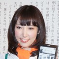 約10万冊を取り扱う電子書籍ストア「BookLive!」が電子書籍専用端末を発表。発売時9万5000冊が購入可能