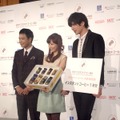 第一回インスタントコーヒー大使発表会。向かって左から中山秀征、皆藤愛子、城田優。