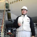 熟練の整備士が細部までチェック！JAL、成田の整備工場を公開