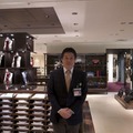 小島伸一店長