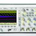 Agilent MSO6000。最上位機種はバッテリ駆動ながら1GHz対応