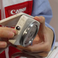 【CP+ 2013】キヤノン、ユニークなコンパクトデザイン「PowerShot N」を出展