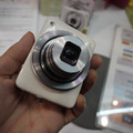 【CP+ 2013】キヤノン、ユニークなコンパクトデザイン「PowerShot N」を出展