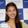 “目の健康 「トゥルーアイ」 アンバサダー”に就任したすみれさん