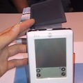 [COMDEX Fall 2002速報（現地18日）]Palm、シンプルでコンパクトな最新2機種を展示即売