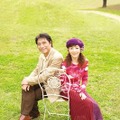 「八月のラブソング」（左）加藤健一（右）戸田恵子さん　撮影：石川純