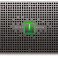 ストレージユニットを制御する「Slammer Storage Controller」は内部に24GBのキャッシュを内蔵しハイパフォーマンスを実現する。また、内部コントローラによりSANとNASの両プロトコルに対応する