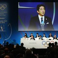 東京のプレゼンテーション（安倍首相）　(C) Getty Images