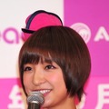 篠田麻里子がCAに（10月27日、成田空港）