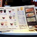 「Cafe」コーナーのメニュー。品目が豊富でリーズナブル