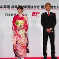 篠田麻里子（向かって左）＆柿谷曜一郎