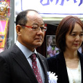 山村社長（向かって左）と大西氏