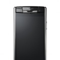 「Vertu Signature Touch」前面