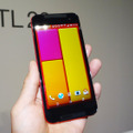 最新モデル「HTC J butterfly HTL23」