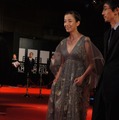 【第27回東京国際映画祭】7年ぶりの映画主演、宮沢りえがドレス姿で登場…レッドカーペット