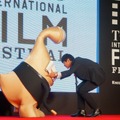 【第27回東京国際映画祭】「寄生獣」退出するミギー