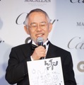 今年を表す漢字「続」と書いたスタジオジブリの鈴木敏夫氏