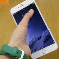 iPhone 6 Plusの画面もここまで簡単に指が届く！