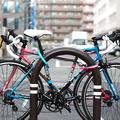 外出先の事情に合わせて、1本ずつ2カ所への施錠へ変更できる（画像はプレスリリースより）