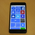 開発中のWindows Phoneの試作機