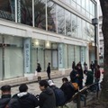 開店前には30人以上の行列ができた