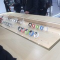 ショーケースに入ったApple Watch