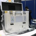 展示されていたハーフBOXタイプ。外寸37W×14.5D×36Hmm、内寸34.5W×7.5D×32Hmmで重量が5.7kg