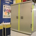 ALSOKブースに展示されていた「アンダーパス監視サービス」の遠隔操作用遮断機