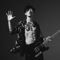 サムライ・ギタリストの「MIYAVI」