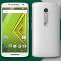 3,630mAhの大容量バッテリを内蔵する「Moto X Play」