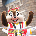 「おんどこどん！」／東京ディズニーランドの「ディズニー夏祭り」