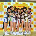 アップアップガールズ（仮）／左から新井愛瞳、森咲樹、佐藤綾乃、仙石みなみ、関根梓、佐保明梨、古川小夏【写真：竹内みちまろ】