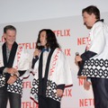 リード・ヘイスティングスNetflix CEO、ピース・又吉直樹、日本代表取締役社長グレッグ・ピーターズ【写真：鶴見菜美子】