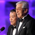 三國連太郎（向かって右）と西田敏行 / 2011年日本アカデミー賞　(c) Getty Images