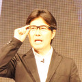 JINS MEME MTを着用する田中仁社長　