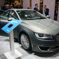 2017年モデルのLINCOLN MKZ HYBRIDに採用される