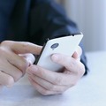 20代営業マン、3人に1人が「パソコン」より「スマホ」で仕事