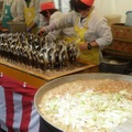 焼き牡蠣、白子鍋からシェフの魚介料理まで！都心の「さかな祭り」に長蛇の列