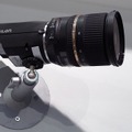 「Avigilon」の7Kカメラ。動画の圧縮方式はH.264に対応し、レンズは、EFマウントに対応したものを使用する（撮影：防犯システム取材班）