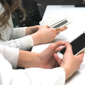 女子高生のスマホ事情とは？