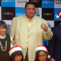 「RIZIN FIGHTING WORLD GRAND-PRIX 2015 さいたま3DAYS」の記者会見に登壇した高田延彦、バルト、RENA、シング・心・ジャディブ、曙ら