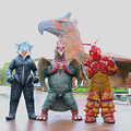 左から、メフィラス星人、高原竜ヒドラ、巨大ヤプール　(C)円谷プロ