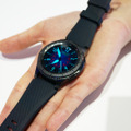 LTE搭載のGear S3 frontier
