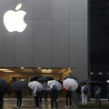 2015年のiPhone 6sシリーズの発売の様子。東京・銀座のAppleStore（C）Getty Images