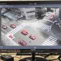 「赤い車を見た！」監視カメラ映像から素早く探し出す技術 画像